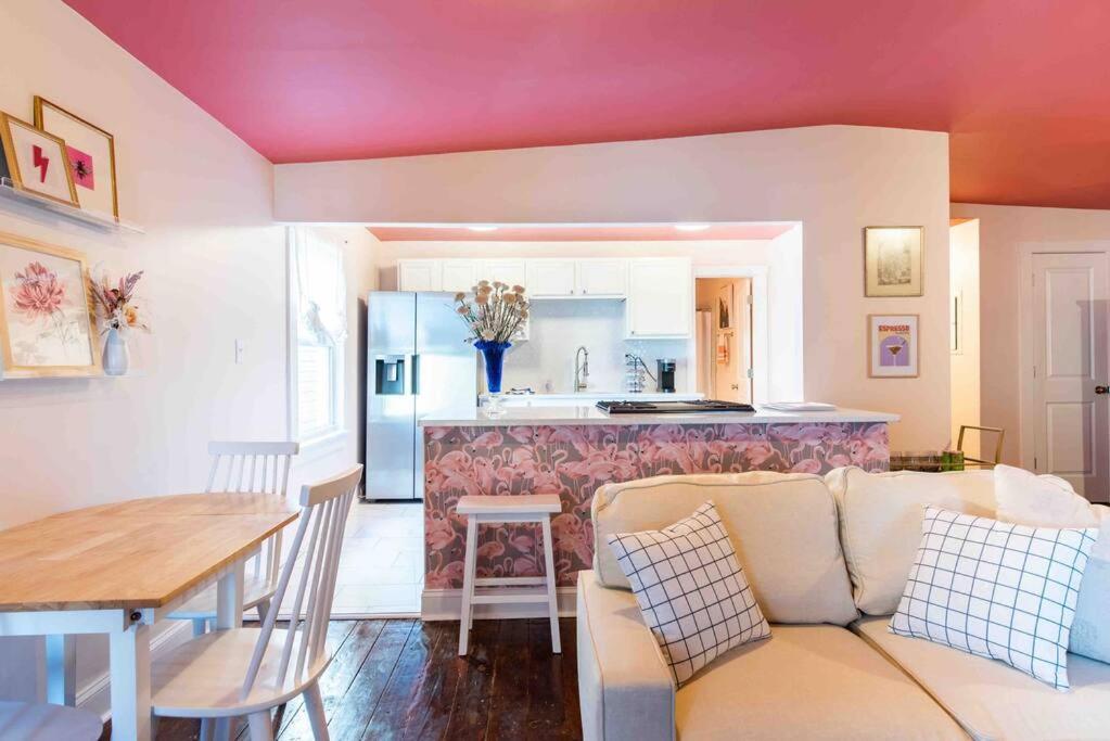 Blush And Bashful Germantown Two Bedroom Apartment Louisville Dış mekan fotoğraf